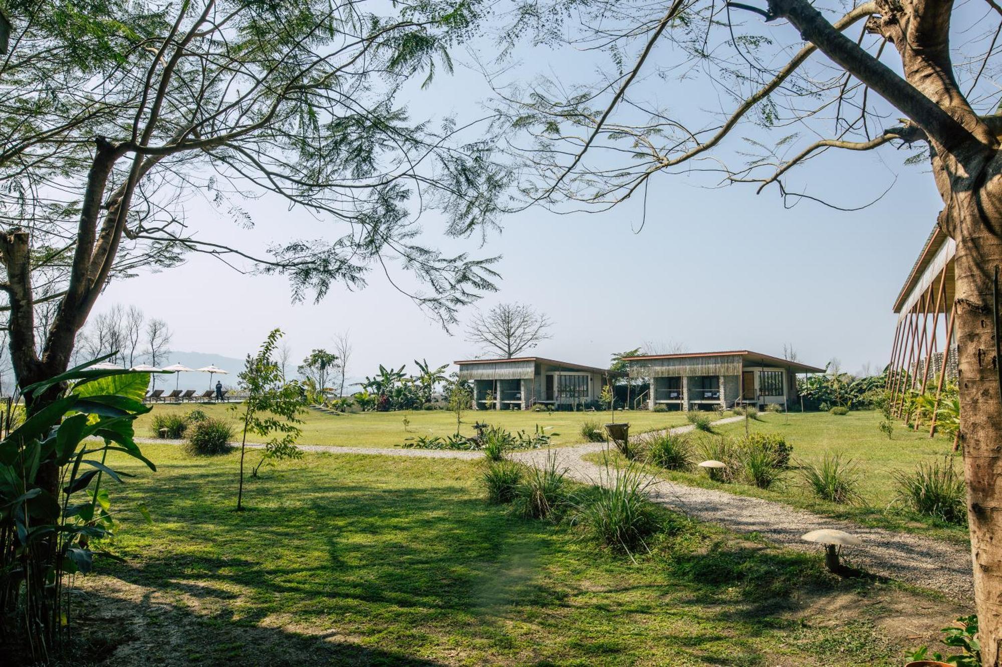 Sanctuary Chitwan National Park จิตวัน ภายนอก รูปภาพ